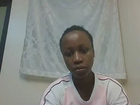 Snapshot of Sweet-cherrry chatting on July 3, 2026, 8:32 am Sweet-cherrry online show from July 3, 2026, 8:32 am