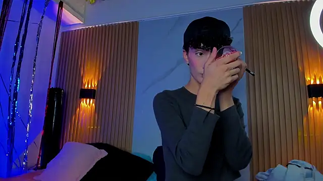 im ethan  online show from July 2, 2026, 11:27 am