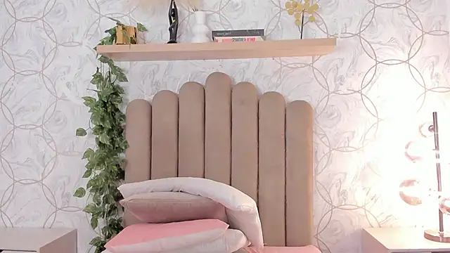 huge boobs ebony  online show from June 16, 2026, 7:36 pm