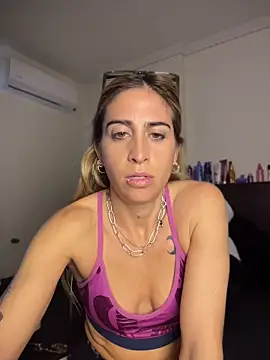 NicoleWilder online show from August 5, 2026, 2:44 pm