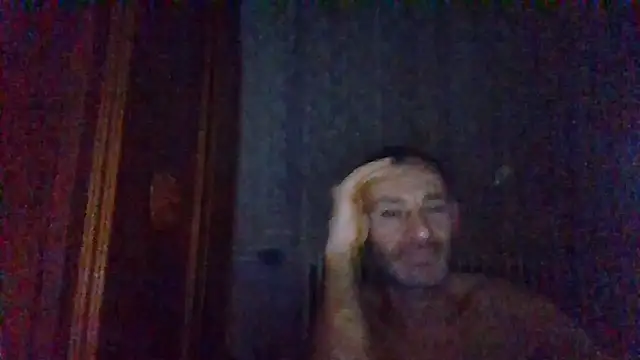 Snapshot of TIVADAR73 chatting on October 25, 2025, 11:38 pm TIVADAR73 online show from October 25, 2025, 11:38 pm