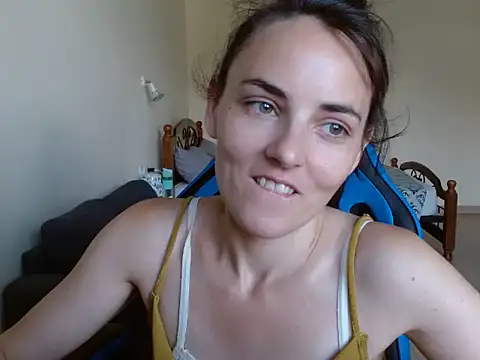 OliviaTheS online show from July 3, 2026, 10:11 am