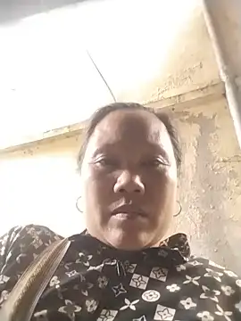 Chily-yy online show from June 21, 2026, 7:36 am