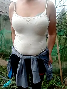 Snapshot of cheooo_sexy chatting on July 1, 2026, 11:32 am cheooo sexy online show from July 1, 2026, 11:32 am