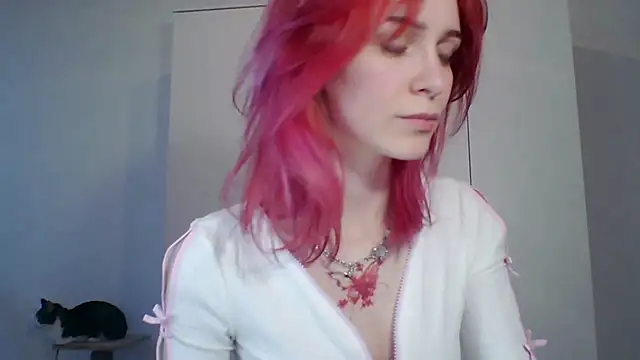 KayleneWesterberg online show from June 19, 2026, 3:07 pm