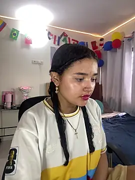 maryale01 online show from June 18, 2026, 7:41 pm