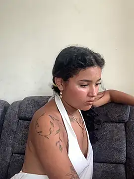 maryale01 online show from July 6, 2026, 3:47 pm