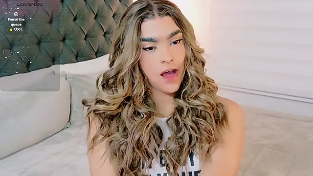 Snapshot of Scarlethvhonparker chatting on October 7, 2025, 1:06 am Scarlethvhonparker online show from October 7, 2025, 1:06 am