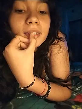 Kittyytinaa online show from June 17, 2026, 2:55 am