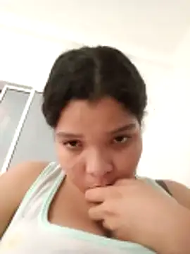 Yuli20261 online show from June 12, 2026, 2:48 pm