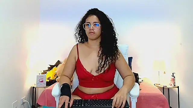 Isabella Sophia19 online show from July 11, 2026, 1:17 am