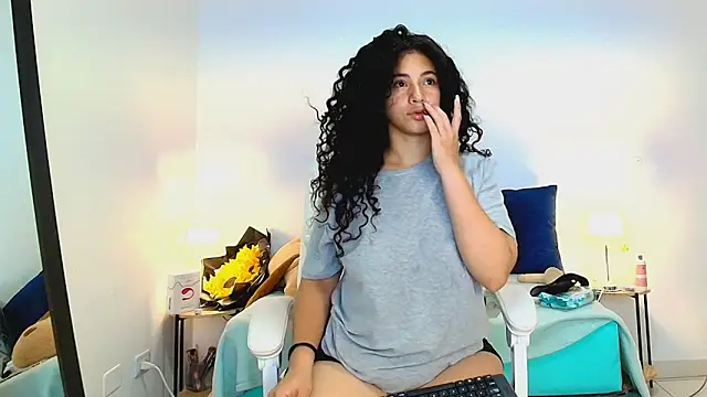 Isabella Sophia19 online show from July 21, 2026, 3:20 am