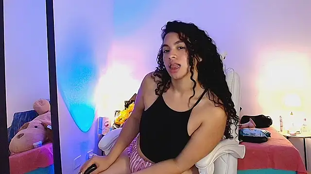 Isabella Sophia19 online show from July 1, 2026, 12:55 am