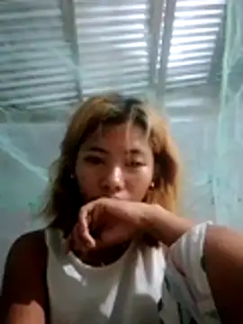 Snapshot of uwannataste chatting on July 24, 2026, 1:40 pm uwannataste online show from July 24, 2026, 1:40 pm