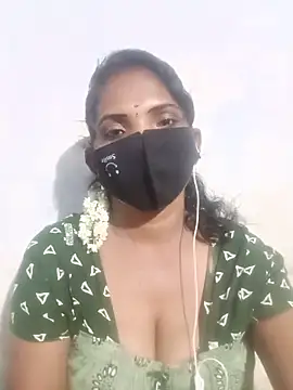 akshaya4311 online show from June 17, 2026, 4:39 pm
