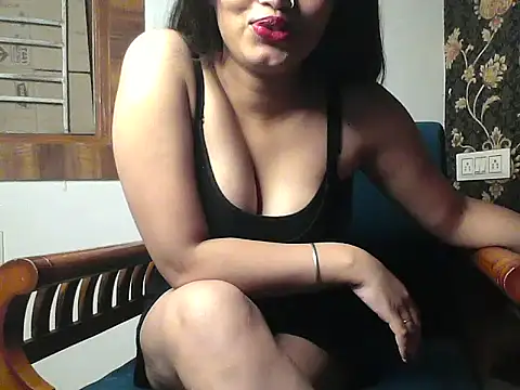 Hott Rozy69 online show from June 12, 2026, 2:15 pm