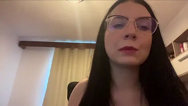 Snapshot of LucyHotelling chatting on June 20, 2026, 3:28 pm LucyHotelling online show from June 20, 2026, 3:28 pm