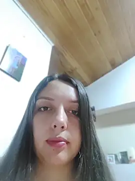 Bella Karoline online show from June 30, 2026, 12:32 am