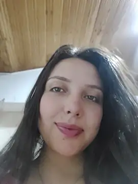 Bella Karoline online show from August 1, 2026, 12:30 am