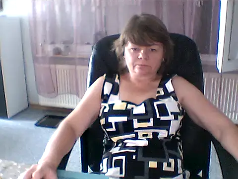 MoonLady40 online show from June 30, 2026, 10:15 am