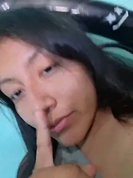 Snapshot of madi23q chatting on July 18, 2026, 9:01 pm madi23q online show from July 18, 2026, 9:01 pm