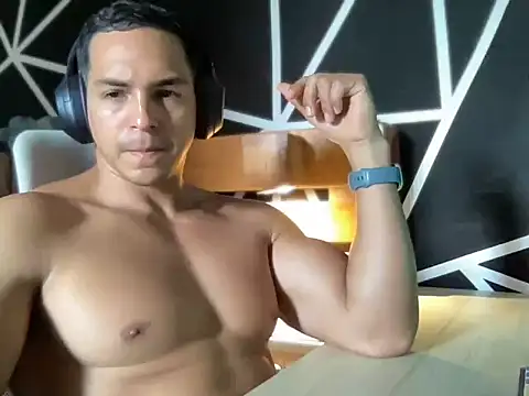 Snapshot of ChrisMattX chatting on June 26, 2026, 12:44 pm ChrisMattX online show from June 26, 2026, 12:44 pm