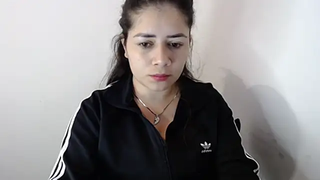 Luna zoe online show from July 17, 2026, 9:50 am