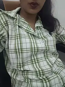Snapshot of Ritika_jha01 chatting on July 9, 2026, 4:57 am Ritika jha01 online show from July 9, 2026, 4:57 am