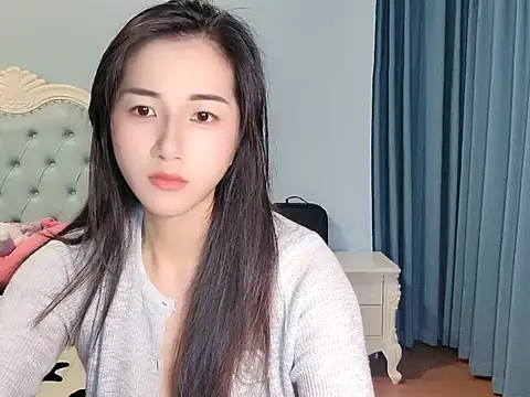 Qianqian-666 online show from June 27, 2026, 12:22 pm
