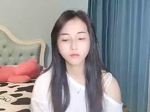 Qianqian-666 online show from July 4, 2026, 12:32 pm