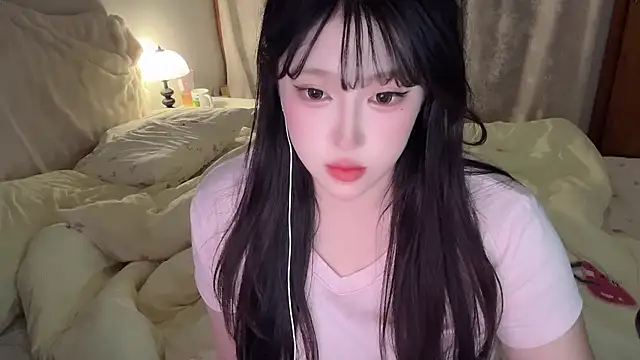 xinxinbabyisme online show from August 9, 2026, 2:45 pm