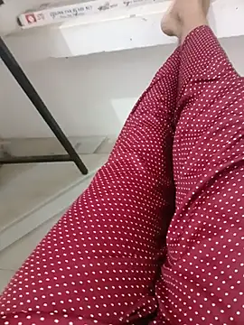 Riya cum33 online show from July 25, 2026, 6:14 pm