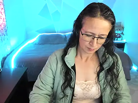 Ana Flakita online show from July 3, 2026, 8:15 pm