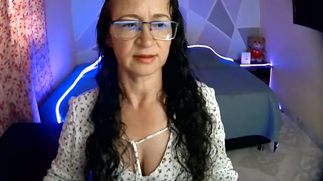 Ana Flakita online show from August 5, 2026, 9:09 pm