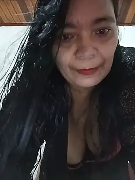 Snapshot of Ariais502026 chatting on June 24, 2026, 12:04 pm Ariais502026 online show from June 24, 2026, 12:04 pm