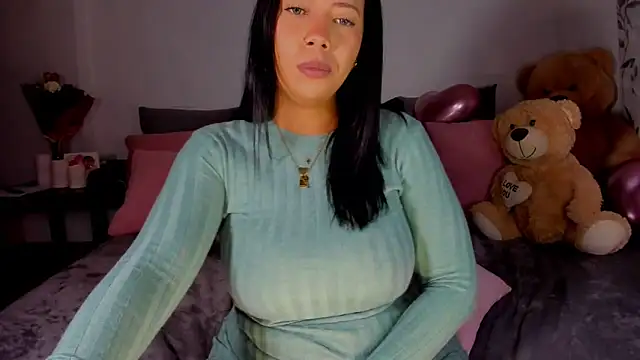 NicolePasqualott online show from March 1, 2025, 11:04 pm