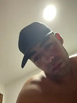 Snapshot of Col_fck chatting on July 5, 2026, 7:54 pm Col fck online show from July 5, 2026, 7:54 pm