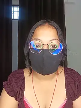 hottydisha online show from June 18, 2026, 2:32 am