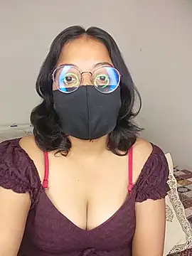 hottydisha online show from July 25, 2026, 3:25 am