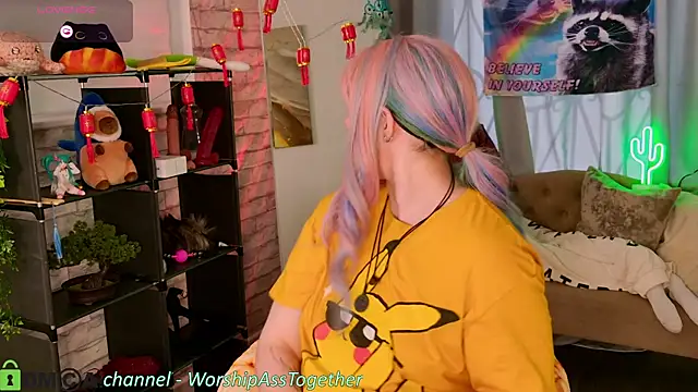 Candy-yeah online show from June 26, 2026, 1:11 am