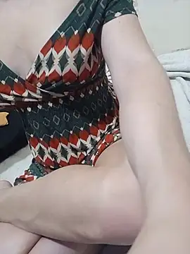 Snapshot of LoveVixen_LoveWolf chatting on June 28, 2026, 12:28 am LoveVixen LoveWolf online show from June 28, 2026, 12:28 am