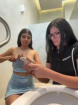 Mia Alanna online show from July 31, 2026, 8:28 pm