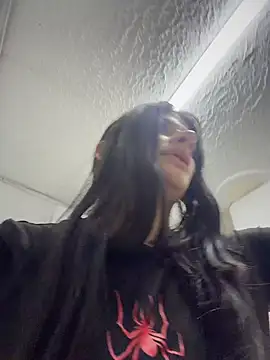 Mia Alanna online show from June 29, 2026, 7:02 pm