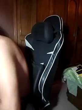 freakkydessi online show from July 3, 2026, 10:27 pm