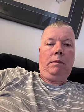 cumboy online show from April 19, 2026, 11:29 pm