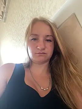 Snapshot of Emilia_ki chatting on June 29, 2026, 10:15 am Emilia ki online show from June 29, 2026, 10:15 am