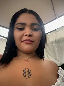 HoneyBunXXX online show from June 26, 2026, 1:17 pm