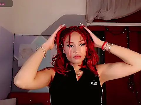 sexy-love233 online show from June 19, 2026, 12:11 pm