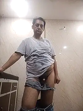 Snapshot of chuby38male chatting on July 20, 2026, 1:46 pm chuby38male online show from July 20, 2026, 1:46 pm