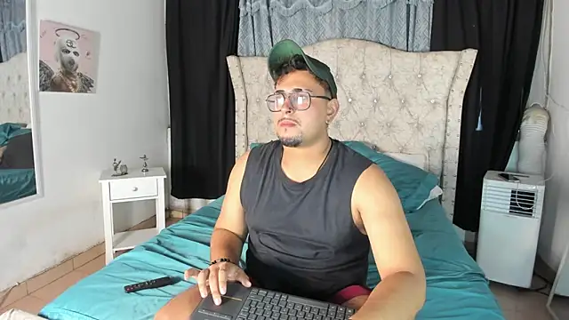  urbantemptation online show from June 18, 2026, 8:58 pm